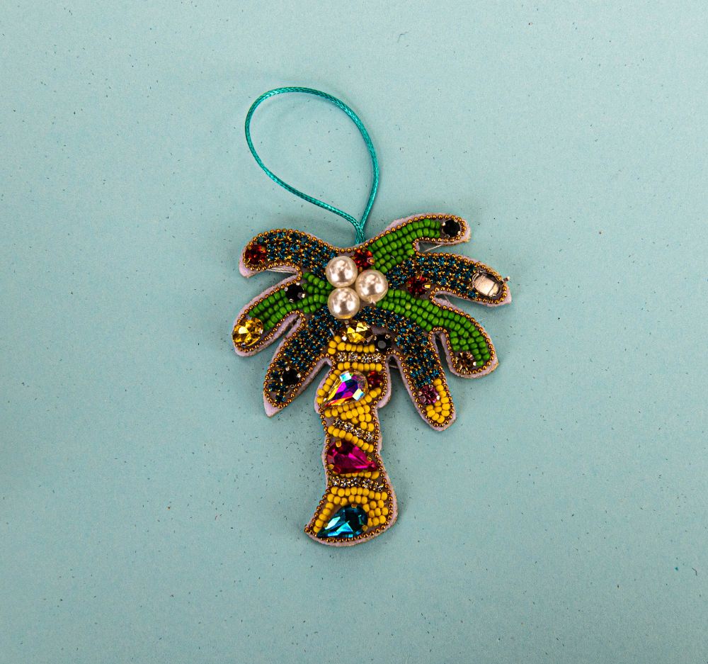 Beaded Ornament - Palmtree Pearl